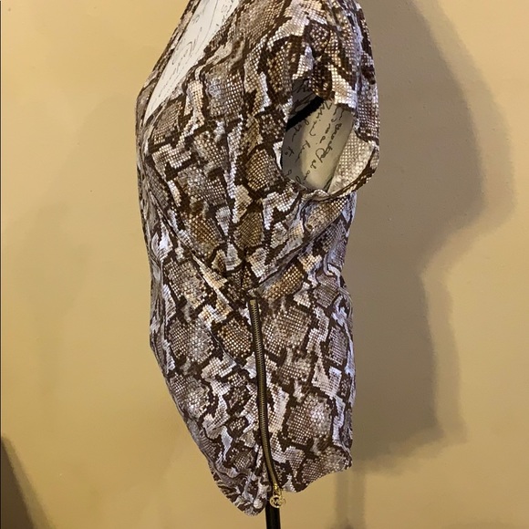 Snake printed shirt - Picture 2 of 6